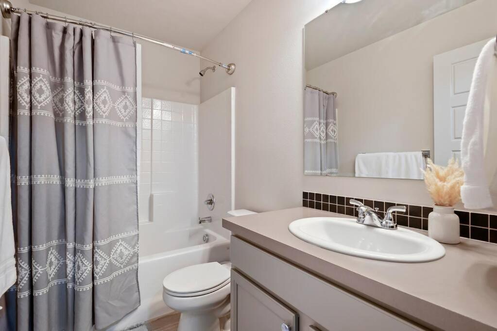 Beautiful Brand New Kuna Home! Exterior foto